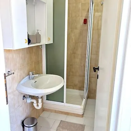 Резиденция С Бассейном Apartment *